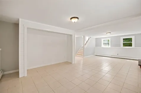 3 Ridgewood Drive Kingston NH 03848