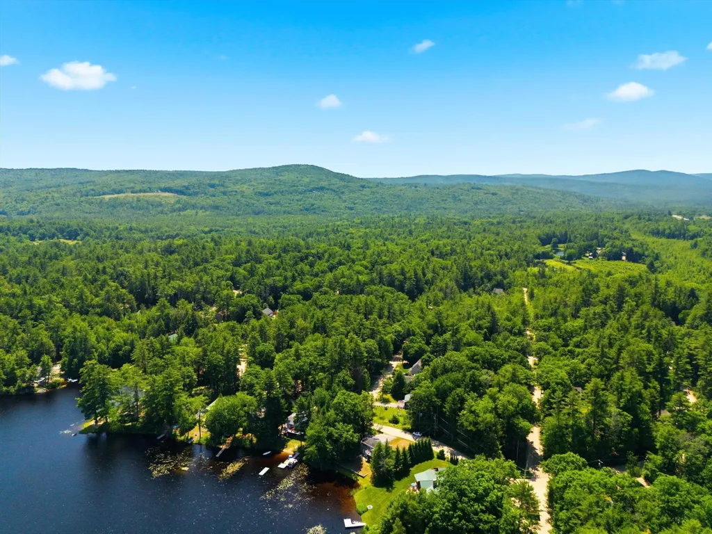 54 Emerald Drive Hillsborough NH 03244
