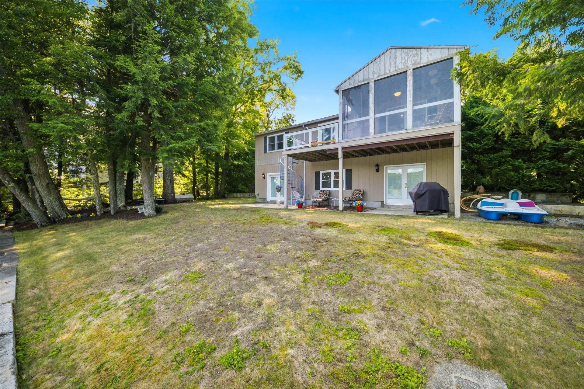 54 Emerald Drive Hillsborough NH 03244