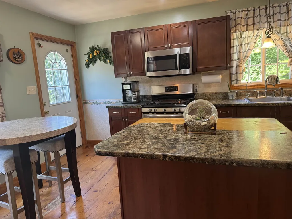 107 Blake Hill Road Ossipee NH 03814