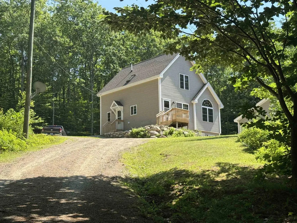 107 Blake Hill Road Ossipee NH 03814