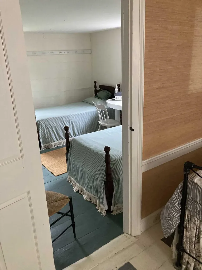 124 Brock Hill Road Bridgewater NH 03222