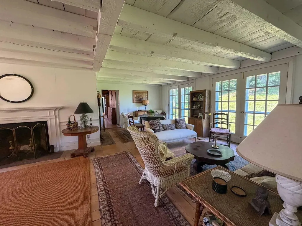 124 Brock Hill Road Bridgewater NH 03222