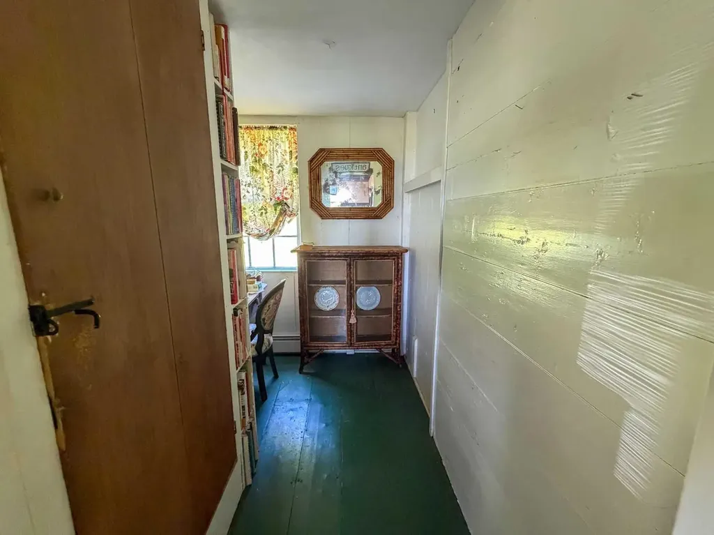 124 Brock Hill Road Bridgewater NH 03222