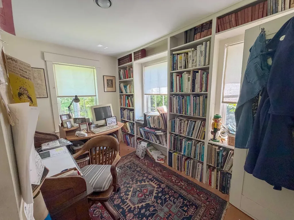 124 Brock Hill Road Bridgewater NH 03222