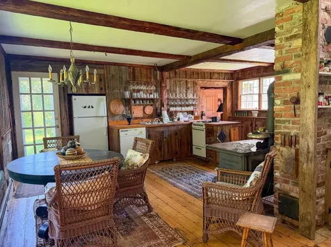 124 Brock Hill Road Bridgewater NH 03222