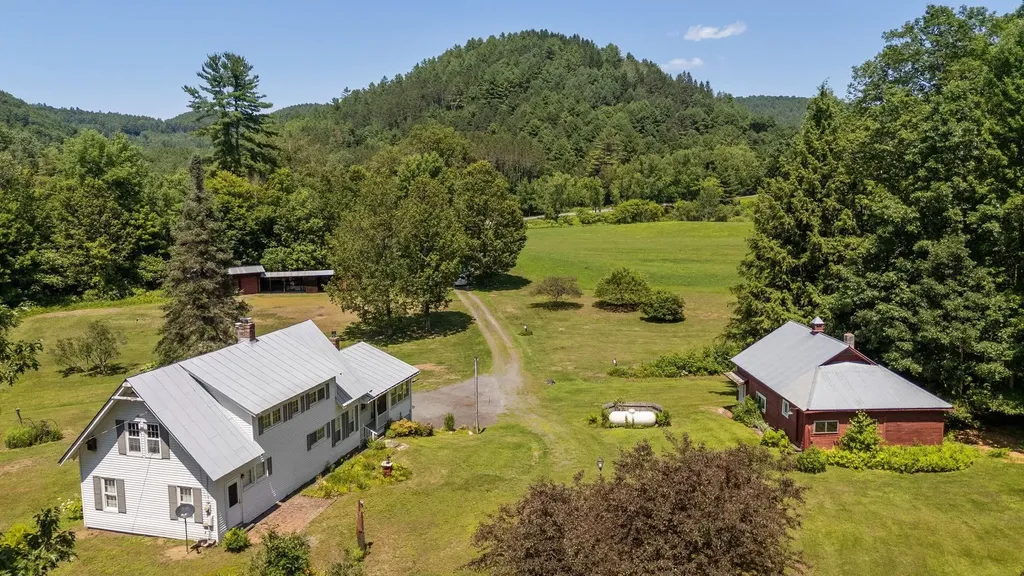 140 Haven Cemetery Road Royalton VT 05068