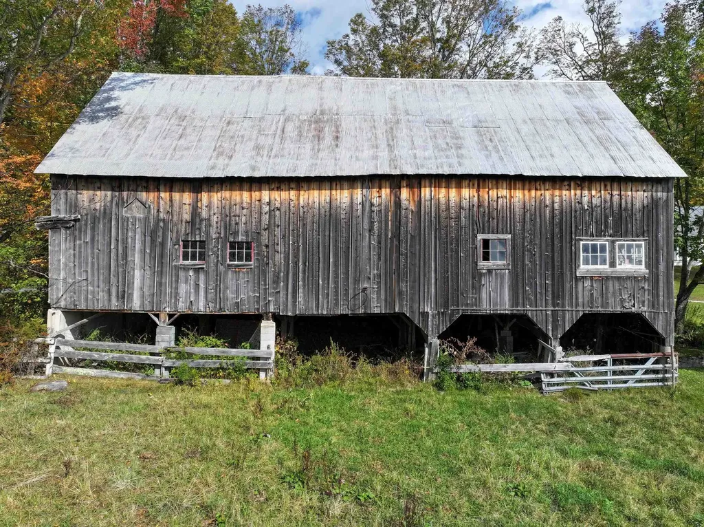 986 North Hollow Road Rochester VT 05767