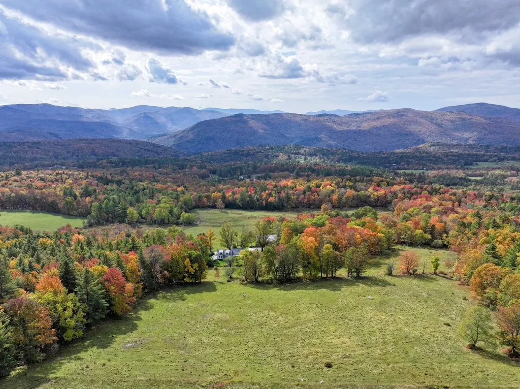 986 North Hollow Road Rochester VT 05767