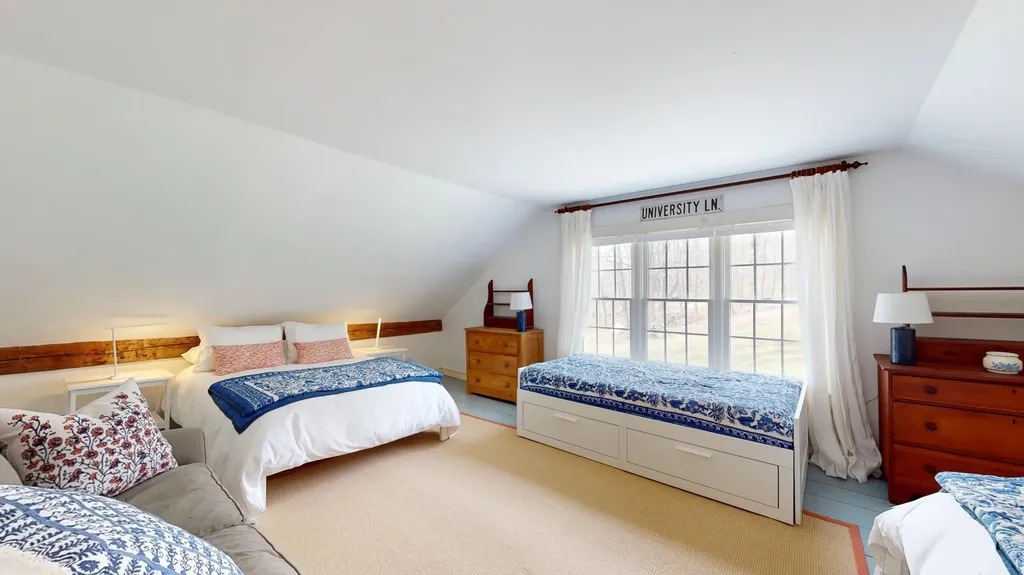986 North Hollow Road Rochester VT 05767