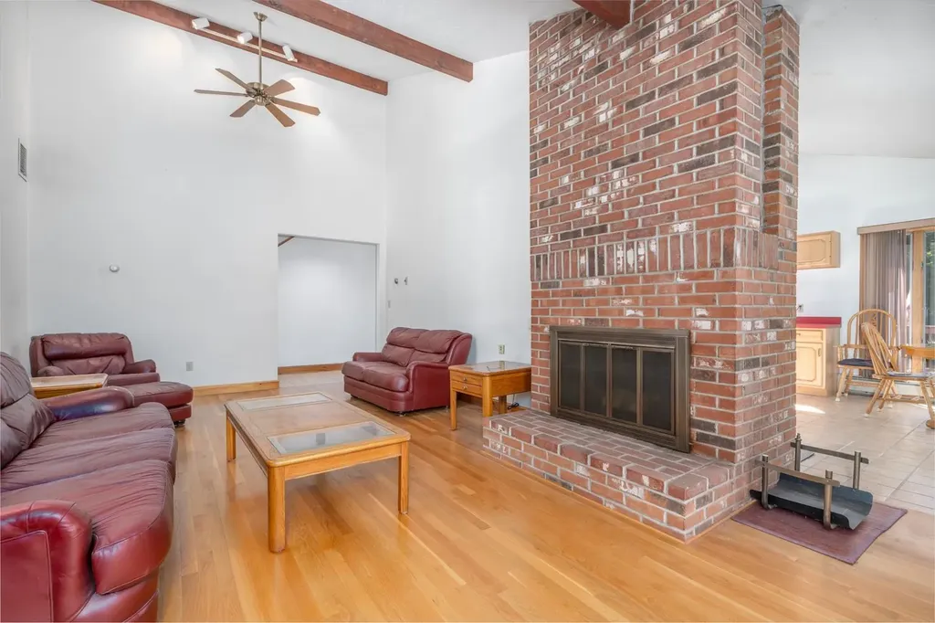 106 Livingston Road Meredith NH 03253
