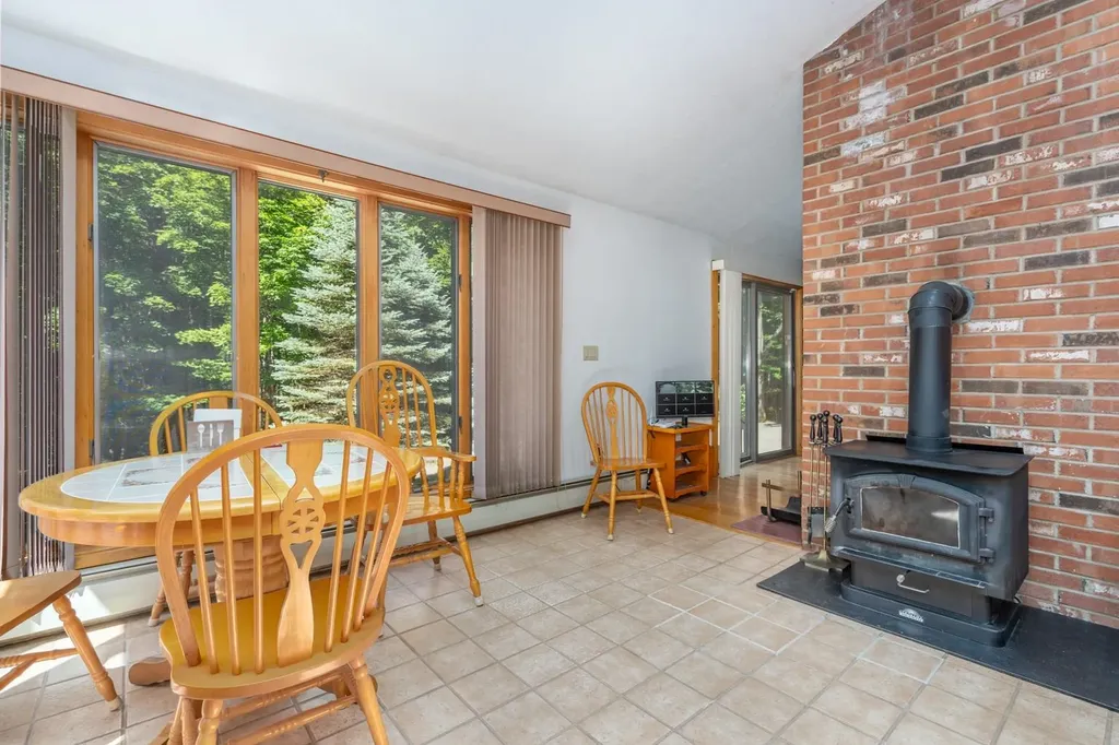 106 Livingston Road Meredith NH 03253