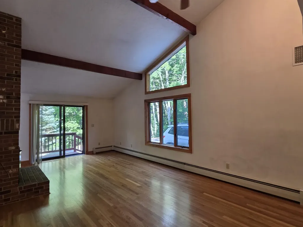 106 Livingston Road Meredith NH 03253