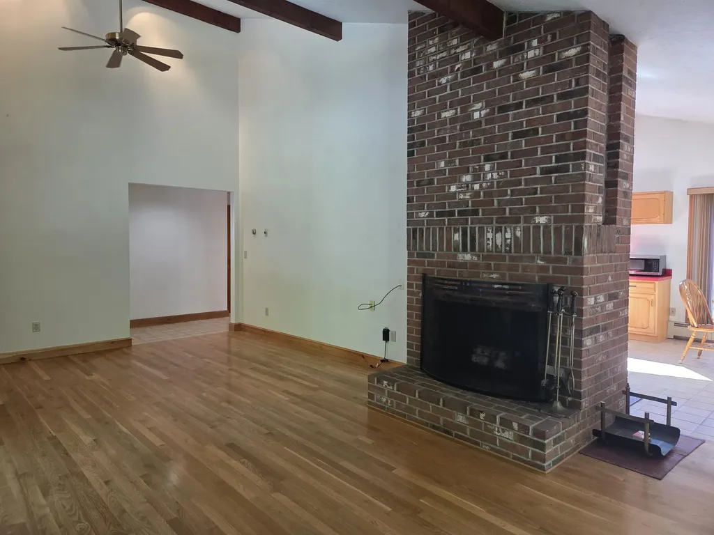 106 Livingston Road Meredith NH 03253