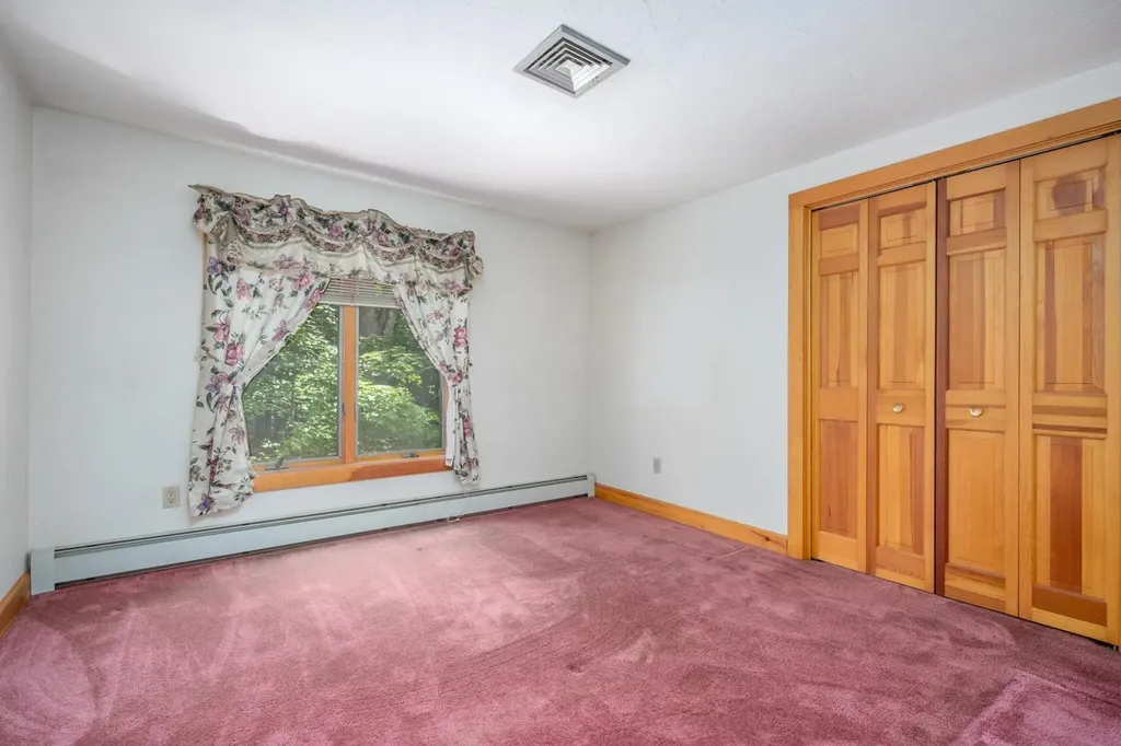 106 Livingston Road Meredith NH 03253