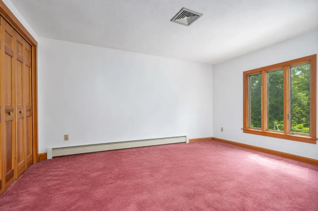 106 Livingston Road Meredith NH 03253