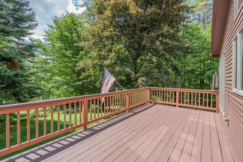 106 Livingston Road Meredith NH 03253