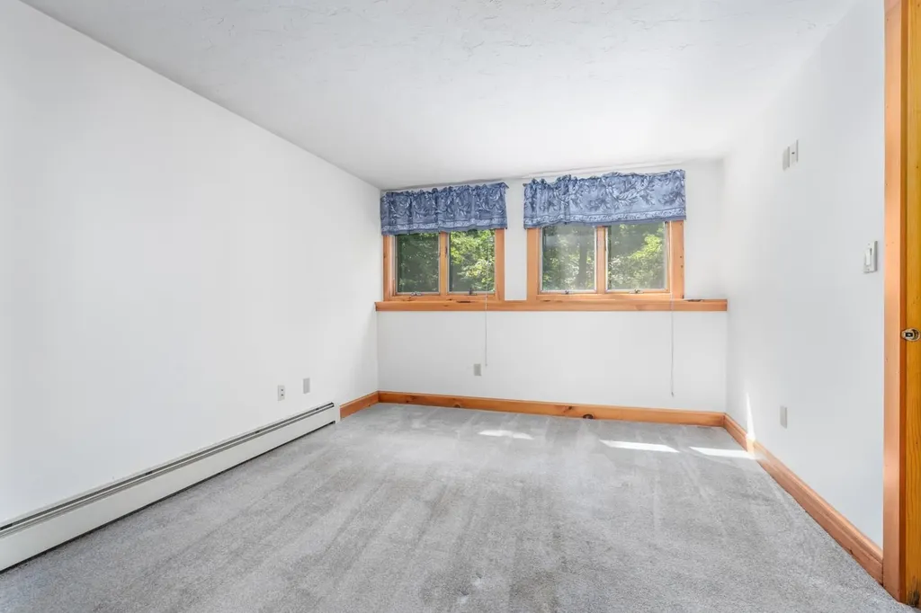 106 Livingston Road Meredith NH 03253