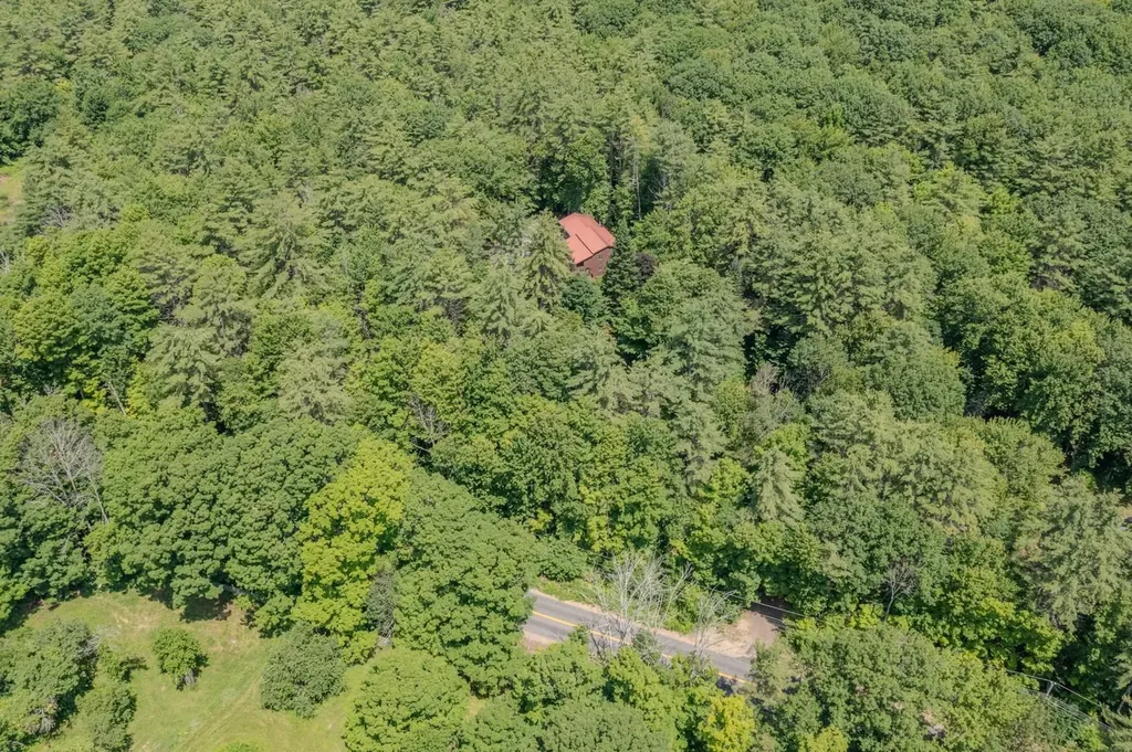 106 Livingston Road Meredith NH 03253