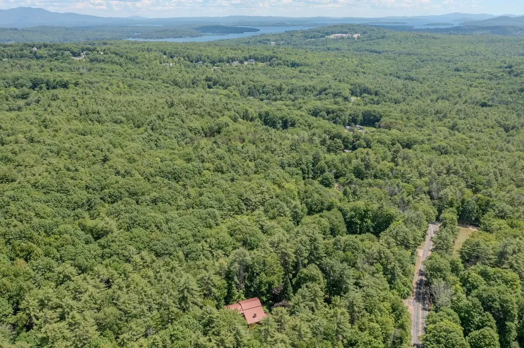 106 Livingston Road Meredith NH 03253