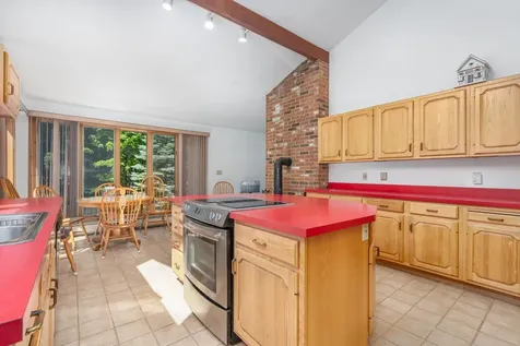 106 Livingston Road Meredith NH 03253