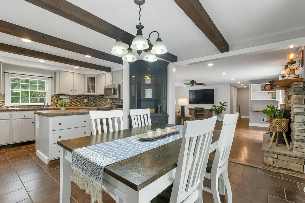 92 White Oak Road Gilmanton NH 03837
