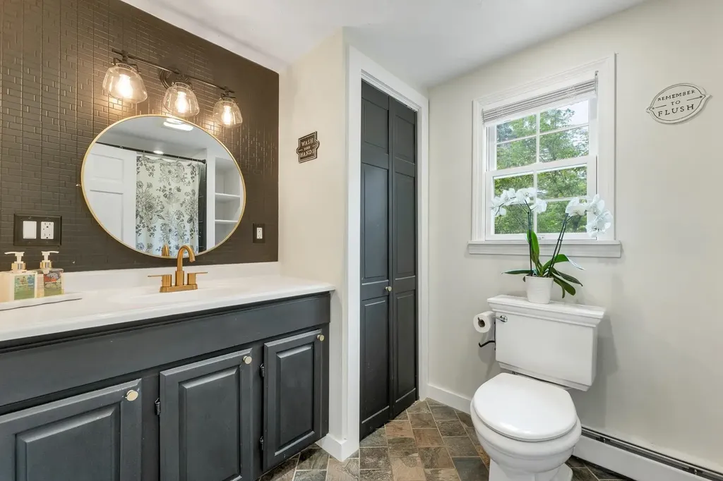 92 White Oak Road Gilmanton NH 03837