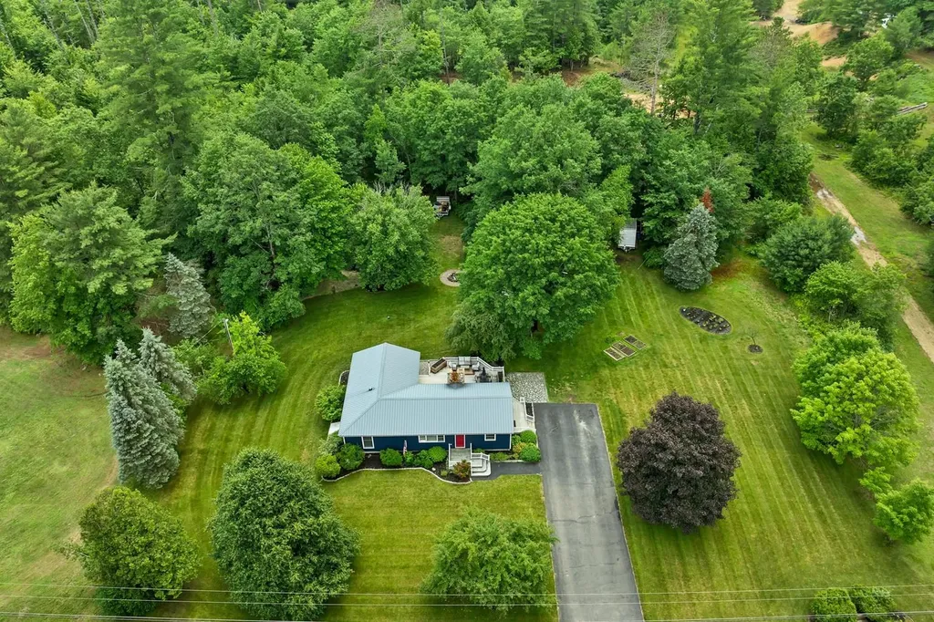 92 White Oak Road Gilmanton NH 03837