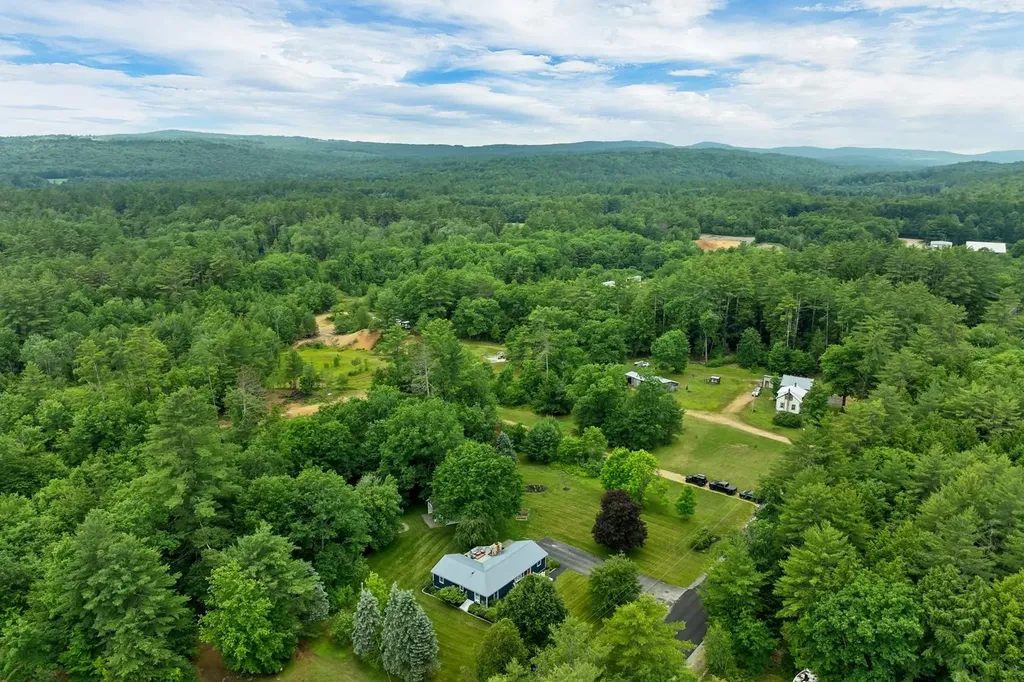 92 White Oak Road Gilmanton NH 03837