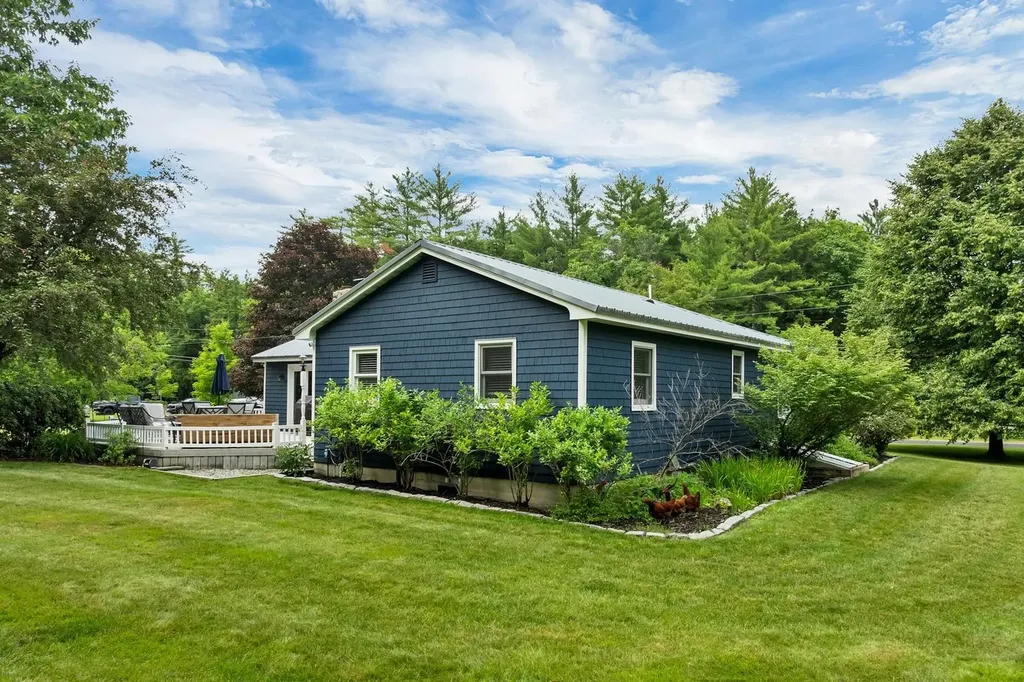 92 White Oak Road Gilmanton NH 03837
