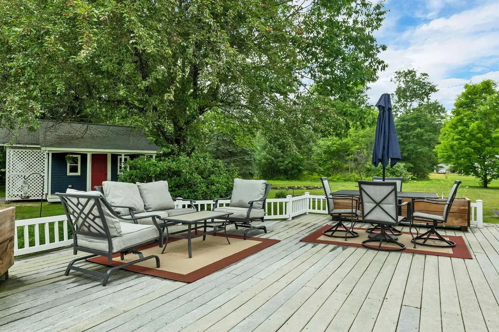 92 White Oak Road Gilmanton NH 03837