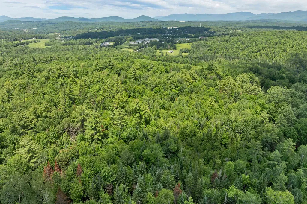 231-70-1 Crane Road Whitefield NH 03598
