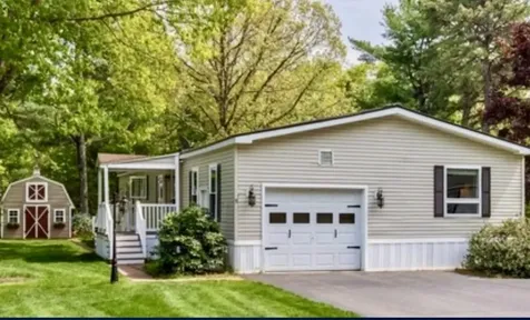 31 Marshbrook Crossing Sanford ME 04073