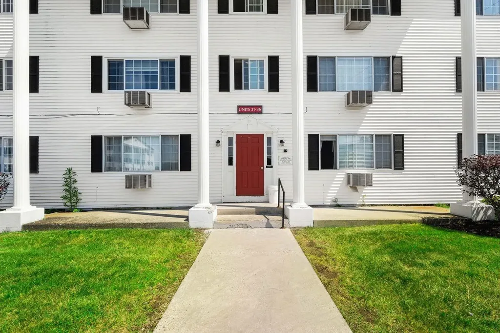 105 Portsmouth Avenue Exeter NH 03833
