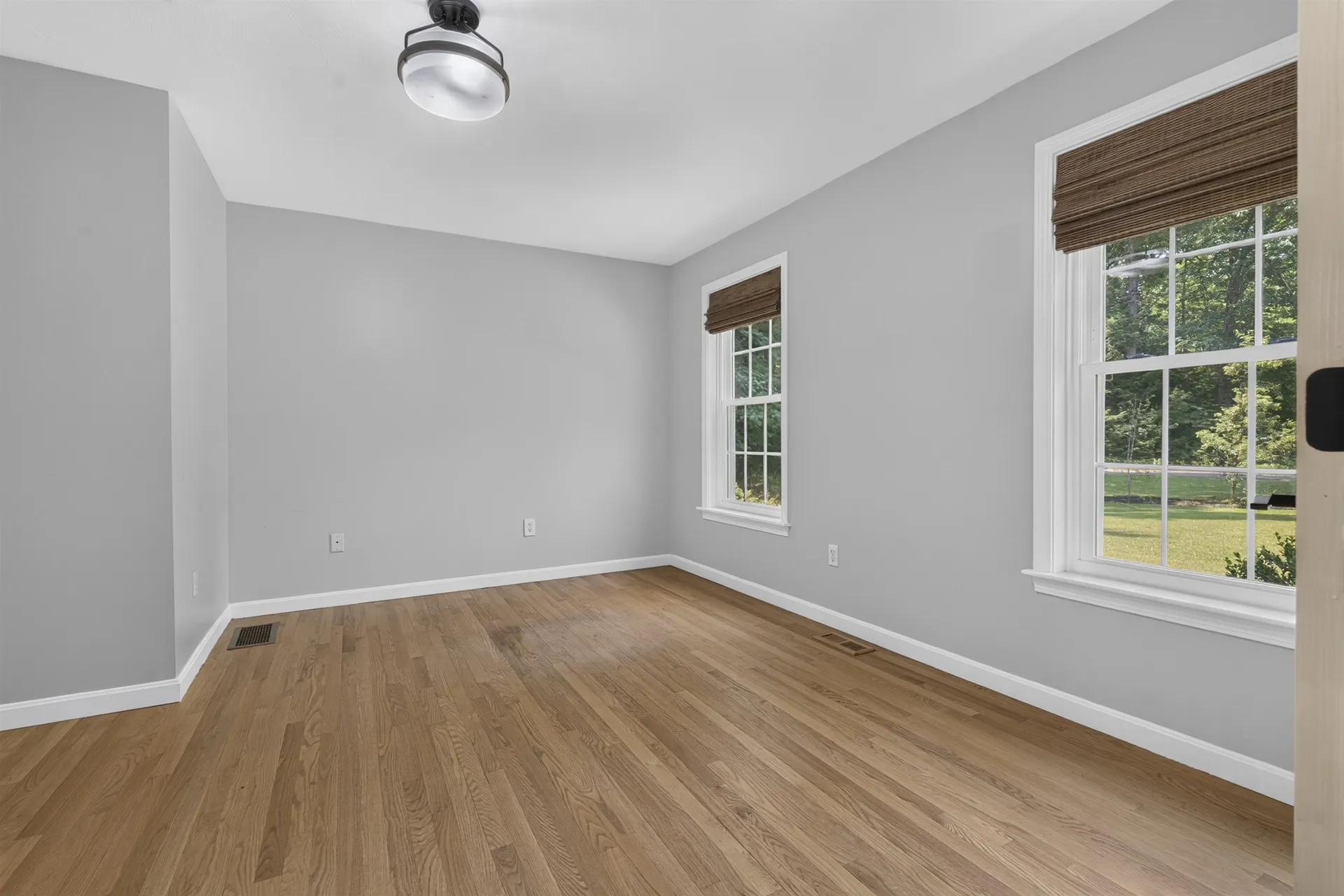 30 Lynne Drive Hollis NH 03049