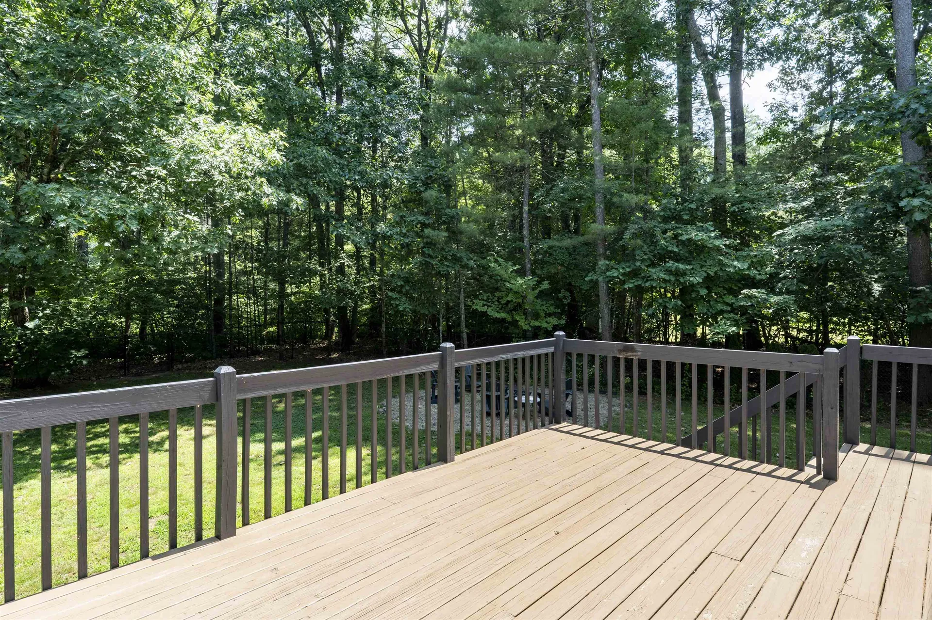 30 Lynne Drive Hollis NH 03049
