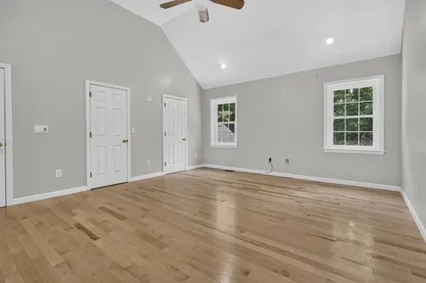 30 Lynne Drive Hollis NH 03049