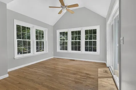 30 Lynne Drive Hollis NH 03049