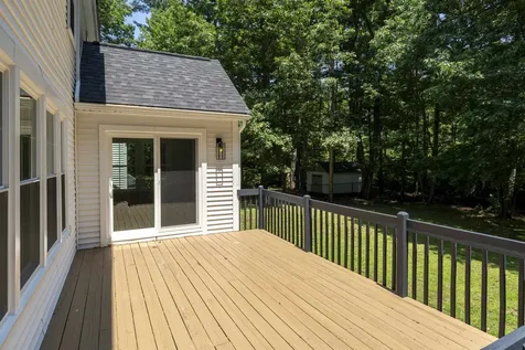 30 Lynne Drive Hollis NH 03049