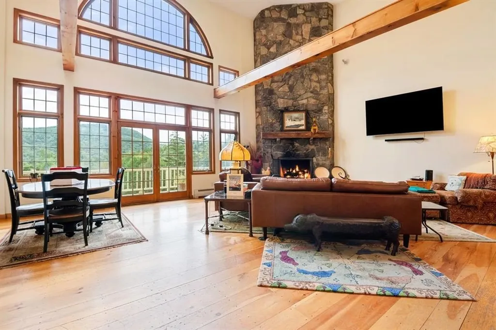 251 Pratt Bridge Road Jamaica VT 05343