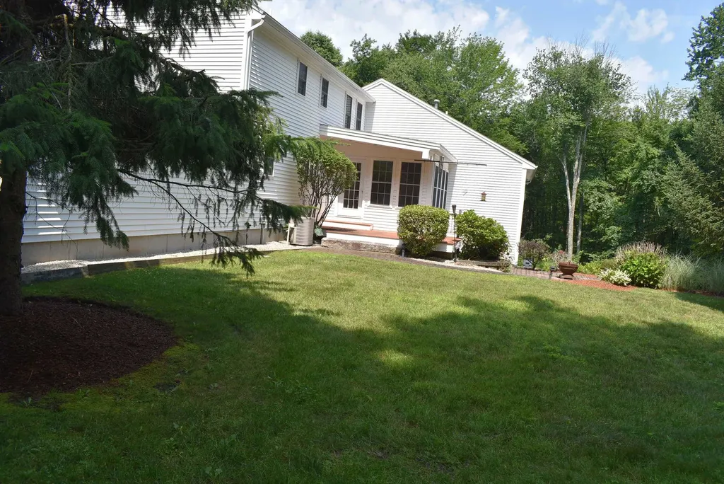 51 Westview Road Brookline NH 03033