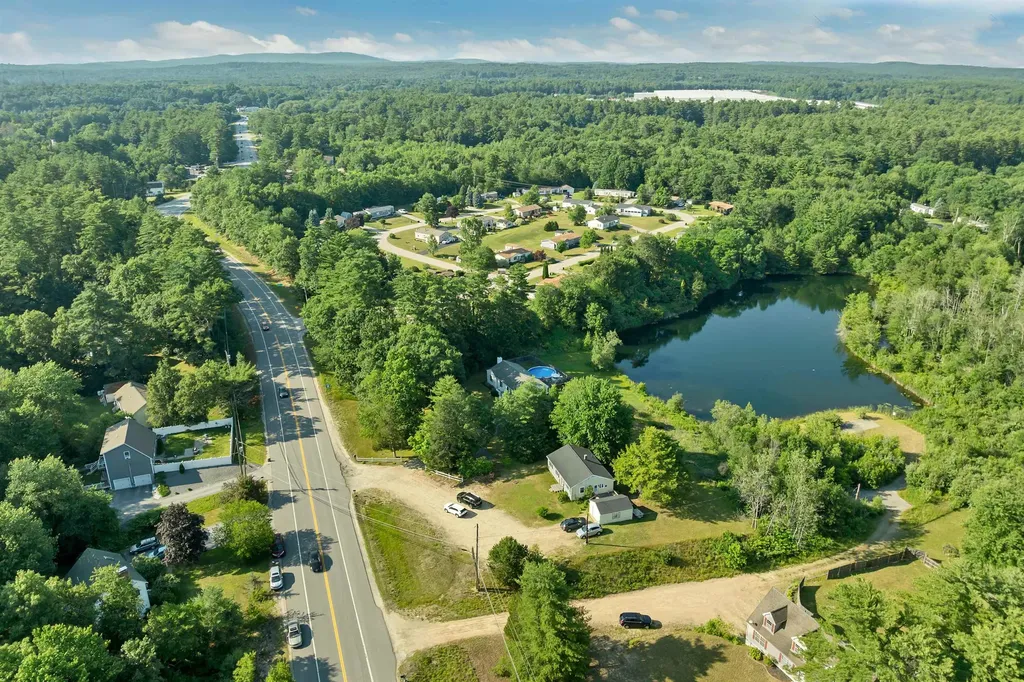 84 Fremont Road Raymond NH 03077