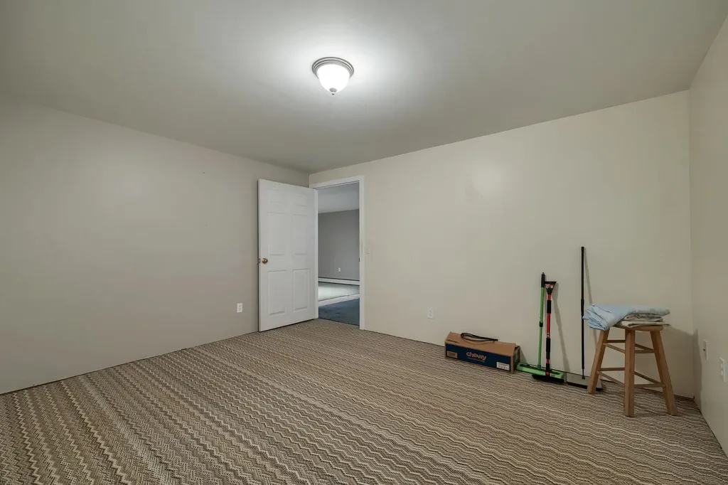 84 Fremont Road Raymond NH 03077