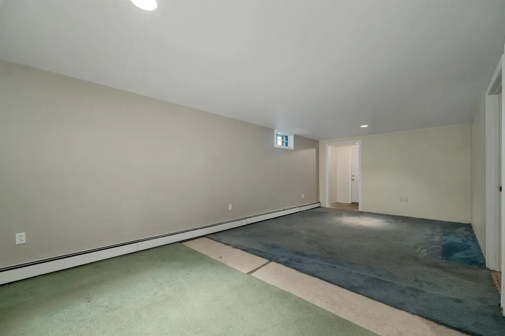 84 Fremont Road Raymond NH 03077