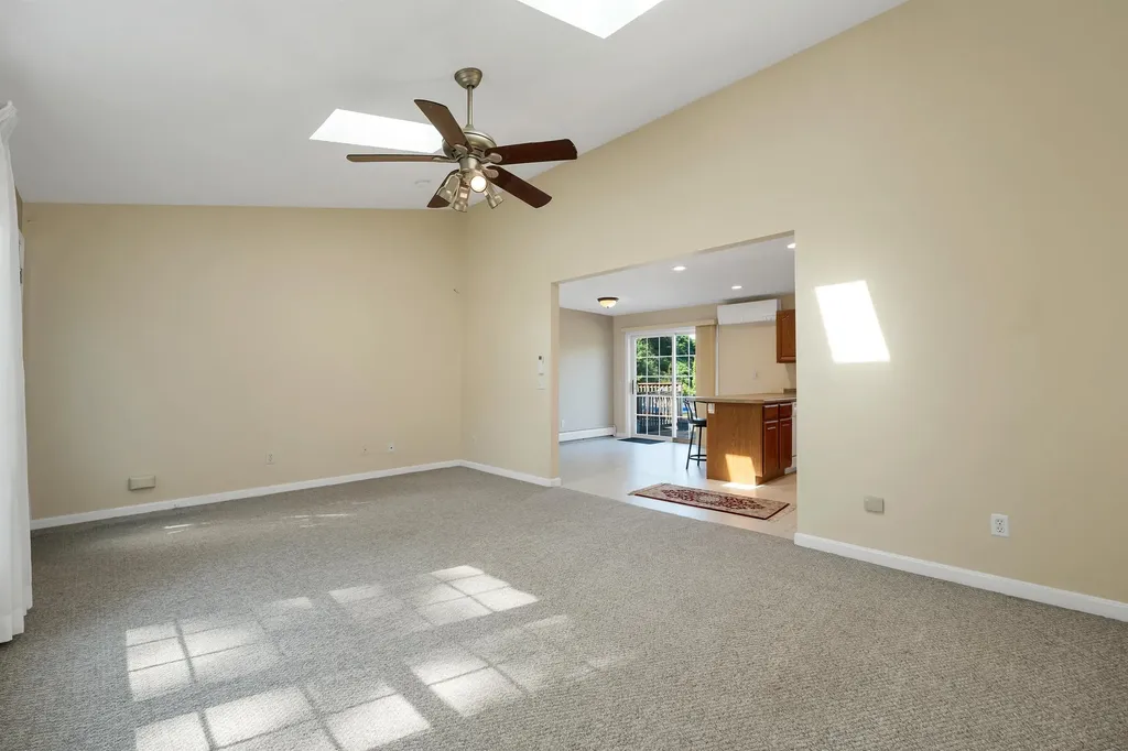 84 Fremont Road Raymond NH 03077