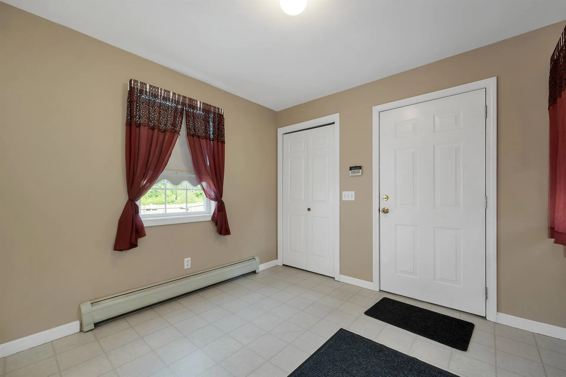 84 Fremont Road Raymond NH 03077