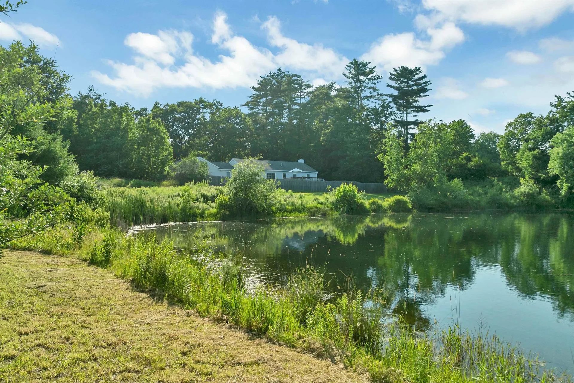84 Fremont Road Raymond NH 03077