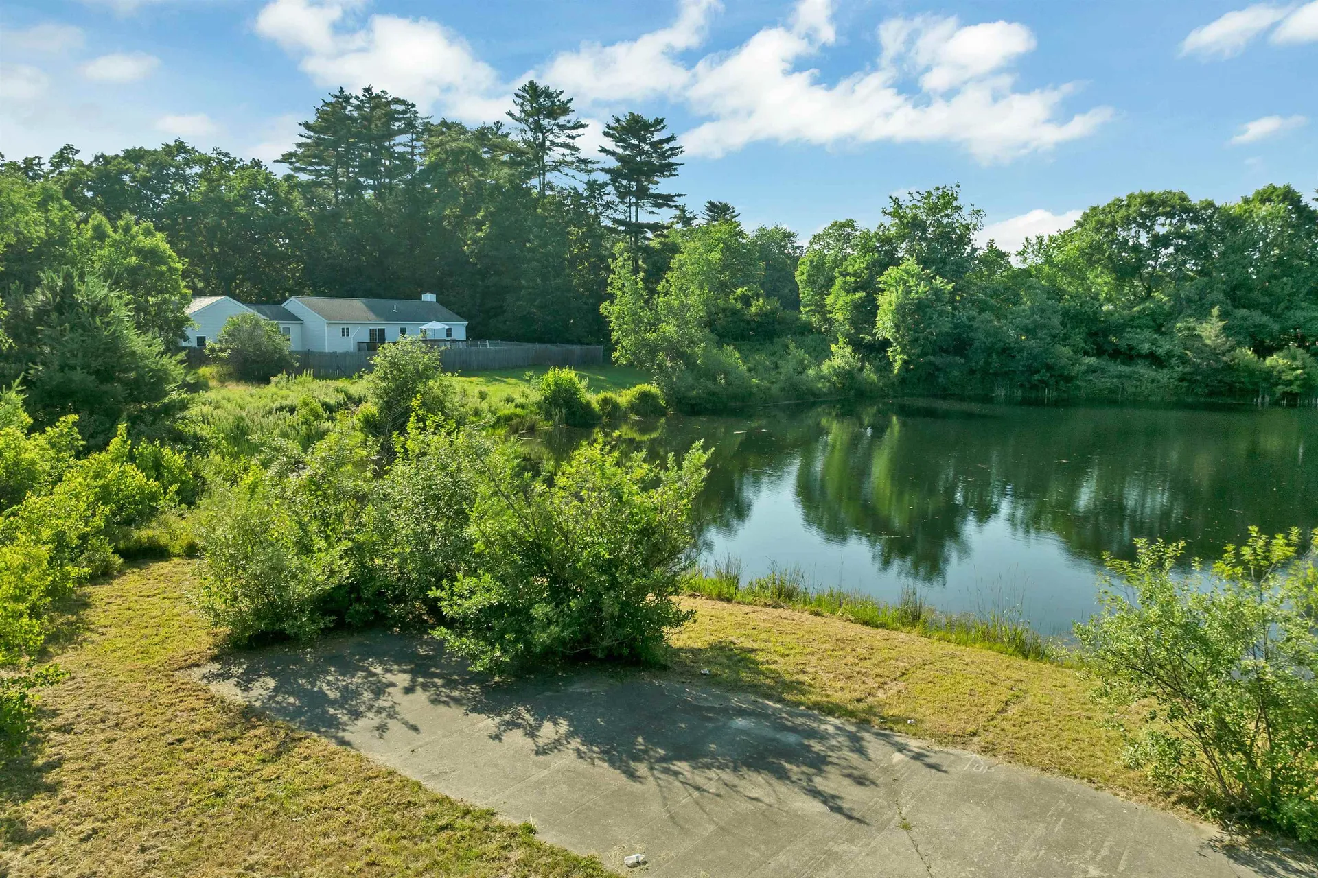 84 Fremont Road Raymond NH 03077