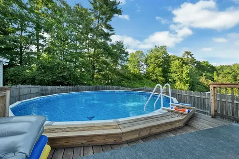 84 Fremont Road Raymond NH 03077