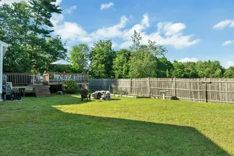 84 Fremont Road Raymond NH 03077